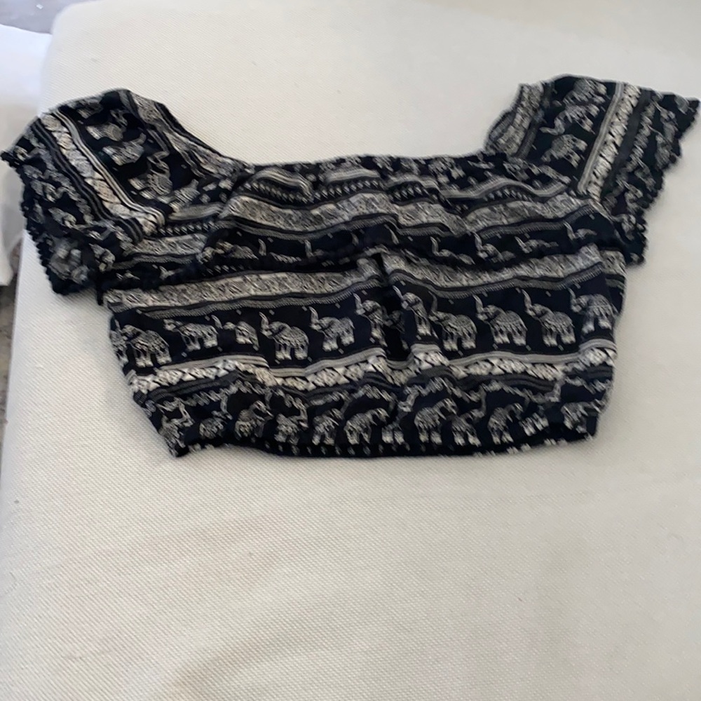 H&M Coachella off the shoulder crop top